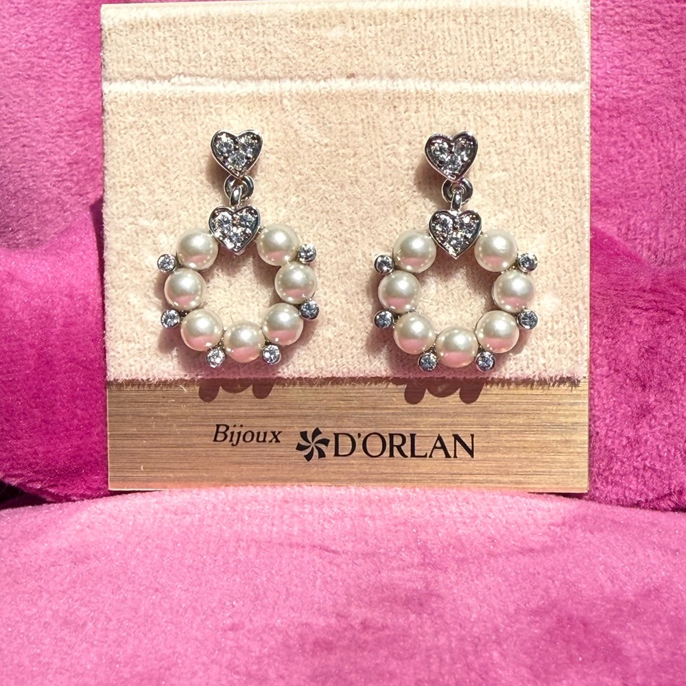 NWT D'Oralan Pearls Swarovski Crystals Silver and Dangle Heart Vintage Earrings